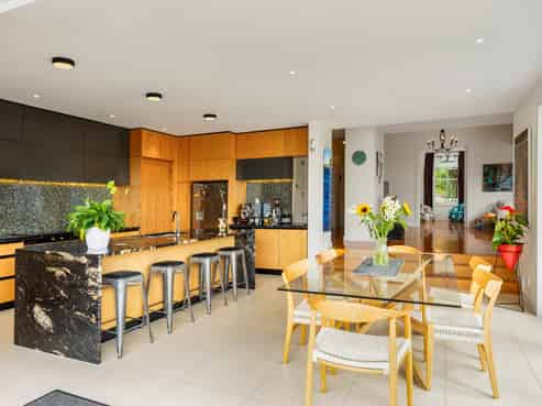 8 Summit Drive, Mount Albert