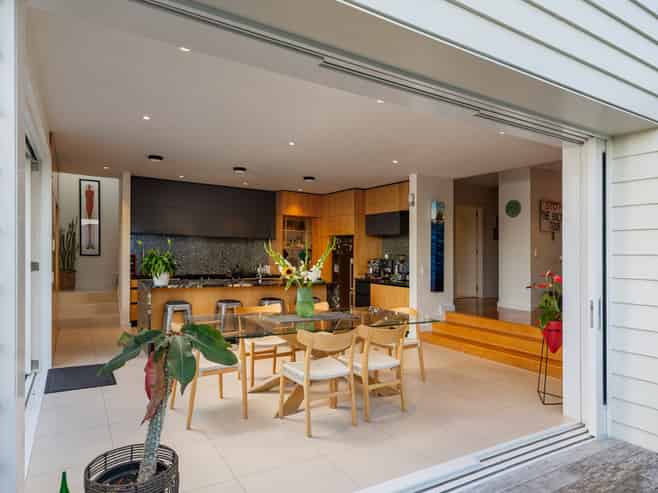 8 Summit Drive, Mount Albert