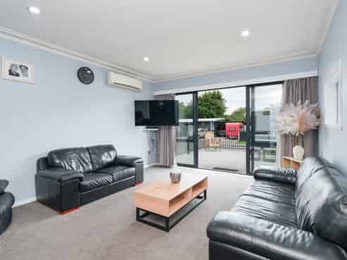 25 Beatty Street, Strathern