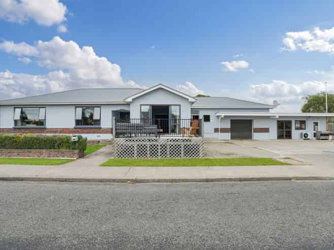 25 Beatty Street, Strathern