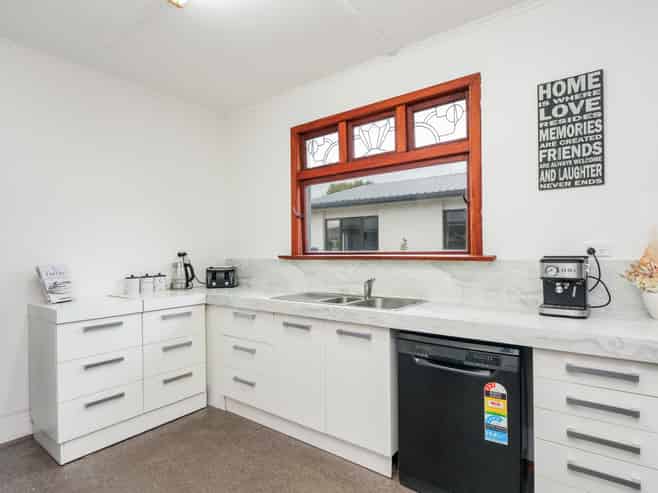 25 Beatty Street, Strathern