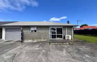 68A Henley Street, Westport