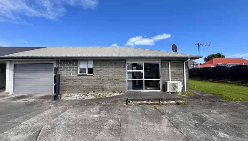 68A Henley Street, Westport