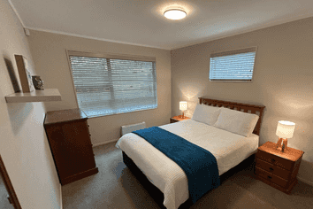 25 Galloway Crescent, Farm Cove