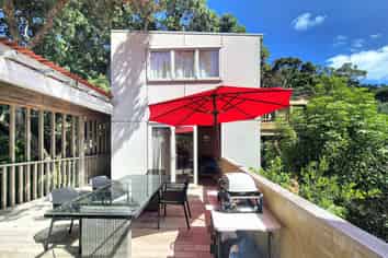 Auckland - Address withheld