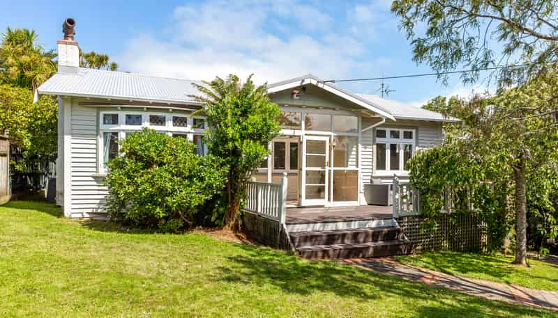 98 Campbell Street, Karori