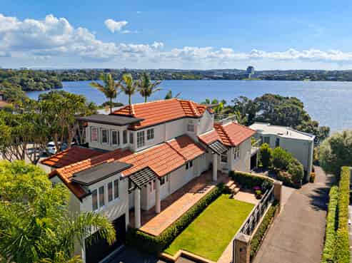 248A Hurstmere Road, Takapuna