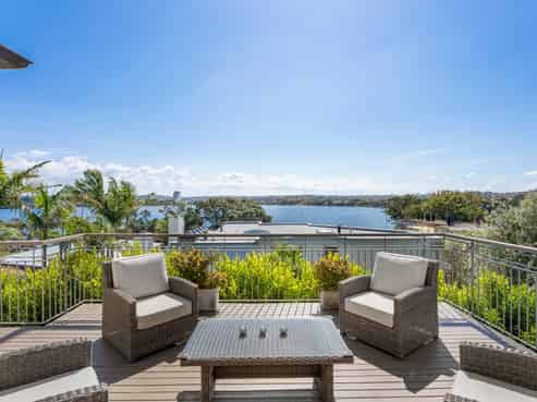 248A Hurstmere Road, Takapuna