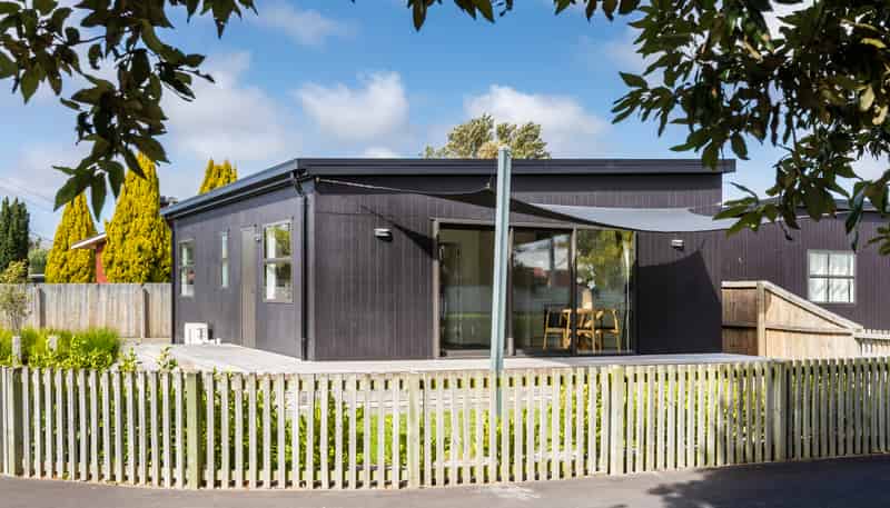 2 Kearneys Road, Linwood