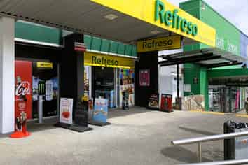 139m2 Prime Retail | St Lukes Mega Centre