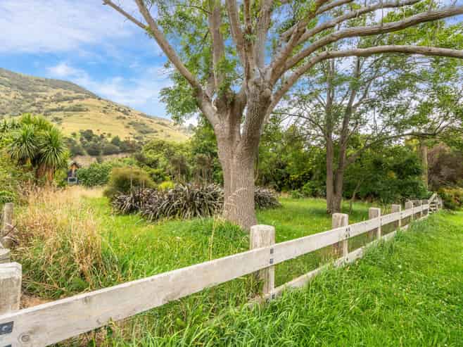 1194 Okains Bay Road, Okains Bay