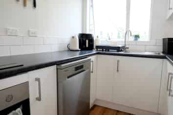 18b Marere Av, Paraparaumu