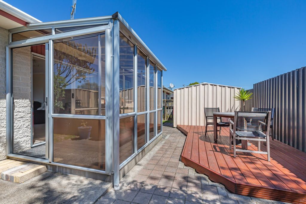 Private, Sunny and Spacious 2