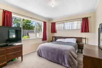 4/33 Liverpool Street, Levin