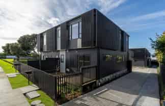 2/75 Mcannalley Street, Manurewa