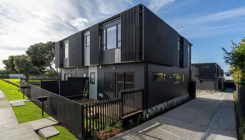 2/75 Mcannalley Street, Manurewa