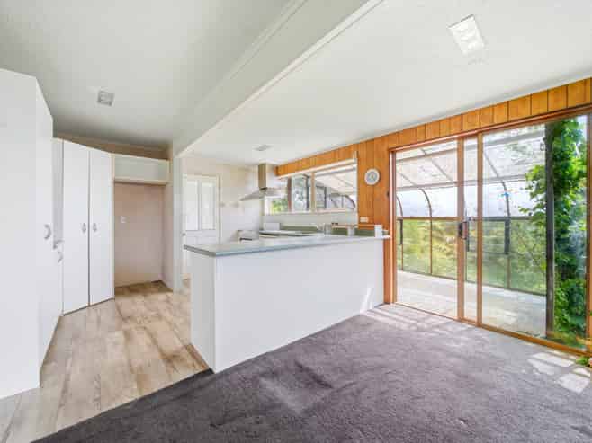 107 Sunrise Avenue, Murrays Bay