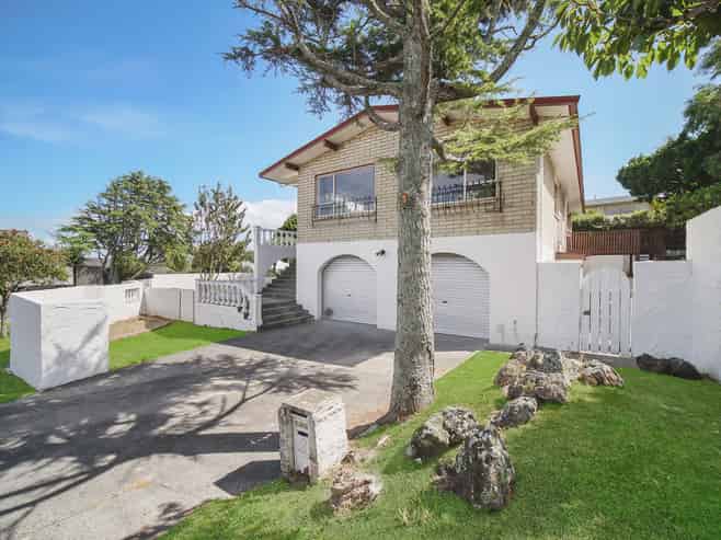 2 Icarus Place, Half Moon Bay