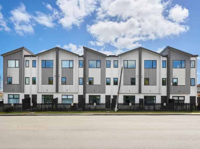 42-44 Waipuna Road, Mount Wellington