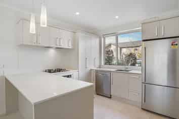 37 Pencaitland Drive, Flat Bush