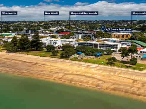 4/6 Beach Front Lane, Browns Bay