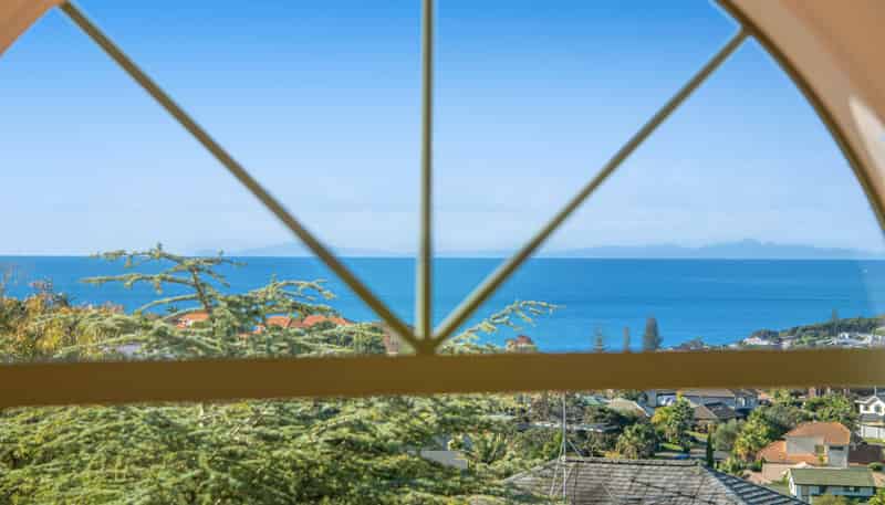 4 Gulf Harbour Drive, Gulf Harbour