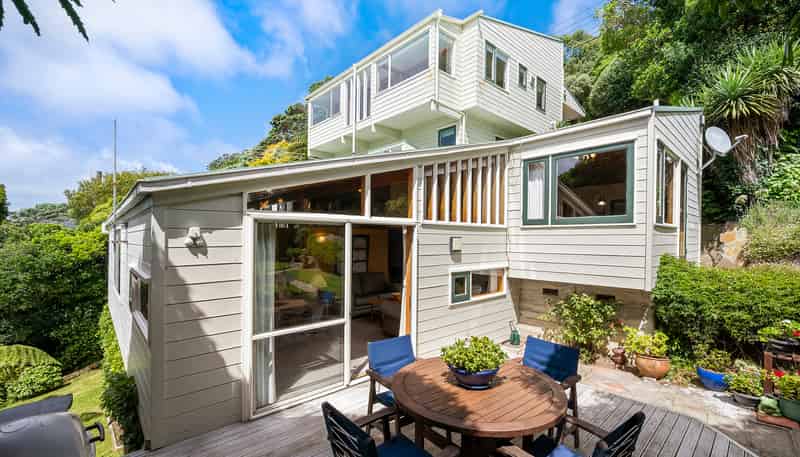 79 Nicholson Road, Khandallah