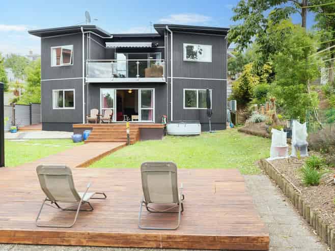 6 Stirling Place, Dinsdale