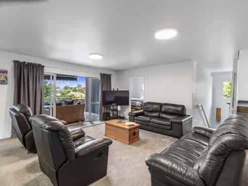 6 Stirling Place, Dinsdale