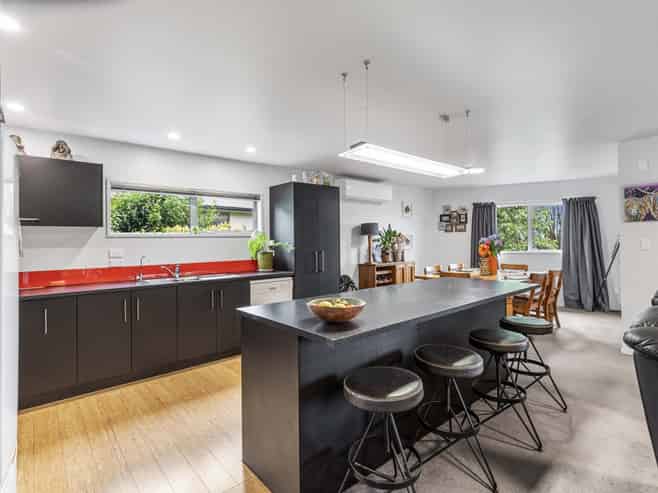 6 Stirling Place, Dinsdale