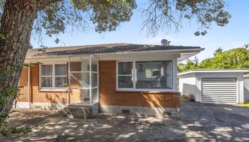 4/760 Beach Road, Browns Bay