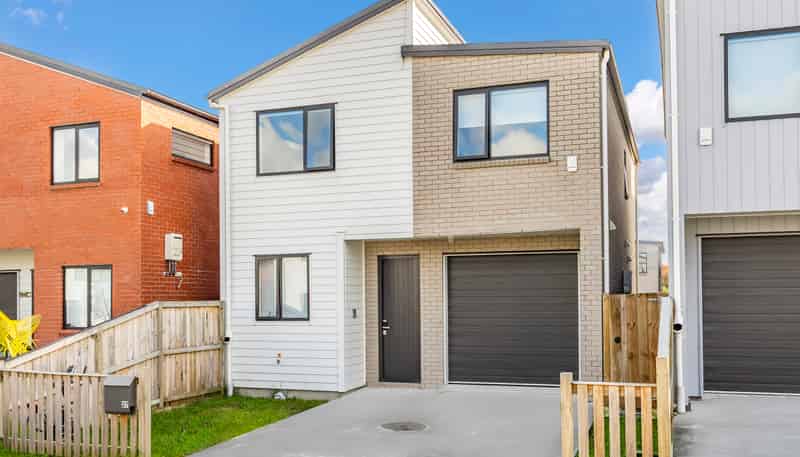 27 Coast Garden Drive, Hobsonville