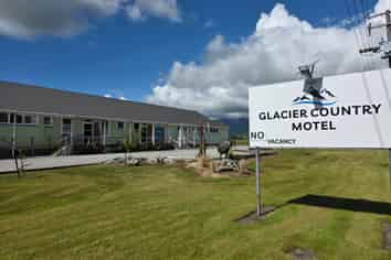 Turnkey West Coast Motel Opportunity