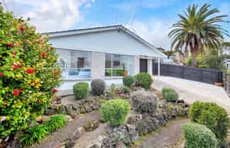 1/52 Makora Road, Massey