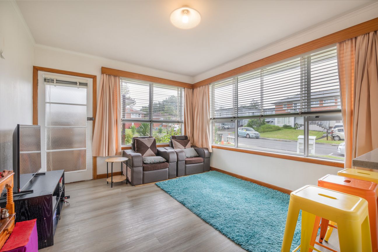 Affordable Brick & Tile Owner in Aussie Must sell - Widok 4