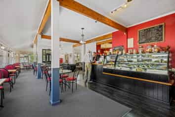 Established Cafe on State Highway!