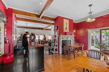 Established Cafe on State Highway!