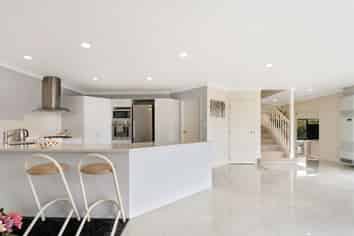 32 Stanley Drive, Lynmore