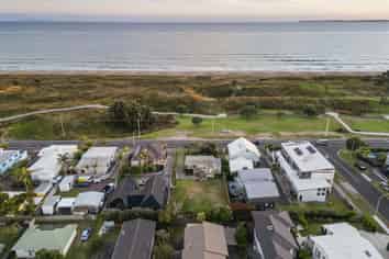 706 Papamoa Beach Road, Papamoa
