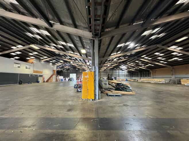 Versatile Industrial with Exceptional Truck Access