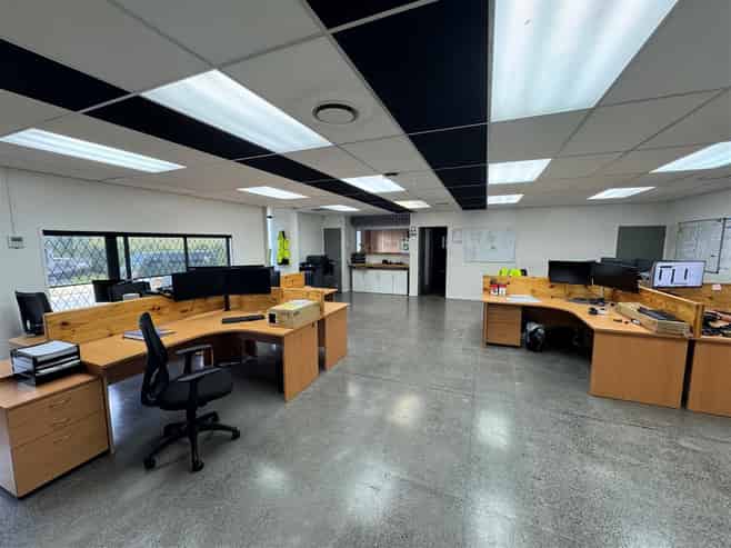 Versatile Industrial with Exceptional Truck Access