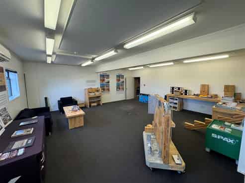 Versatile Industrial with Exceptional Truck Access