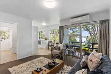 5/7 Beach Haven Road, Beach Haven