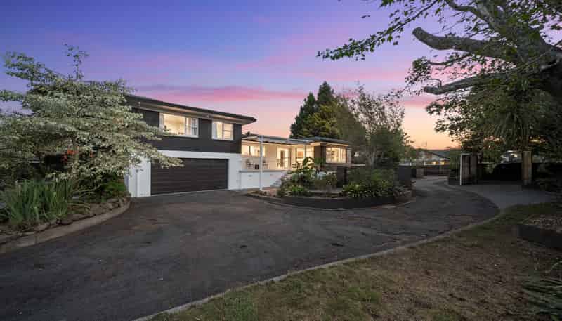 6 Youngs Road, Papakura