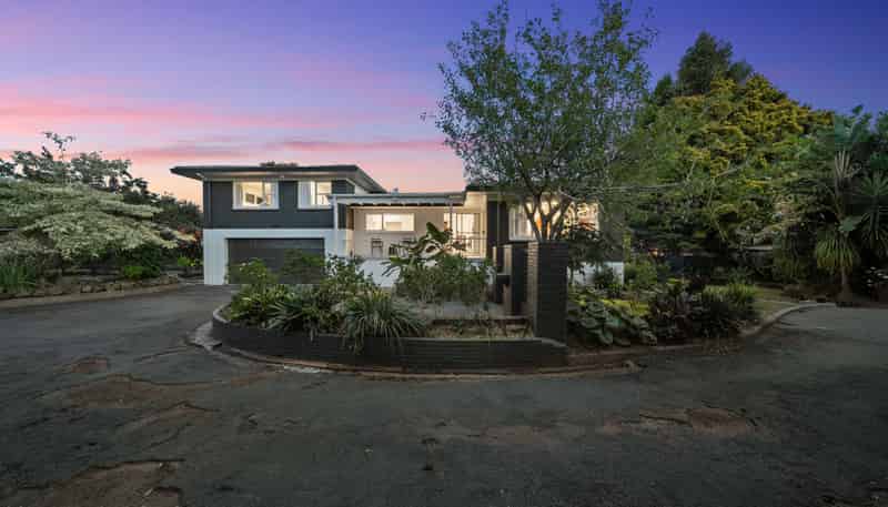 6 Youngs Road, Papakura