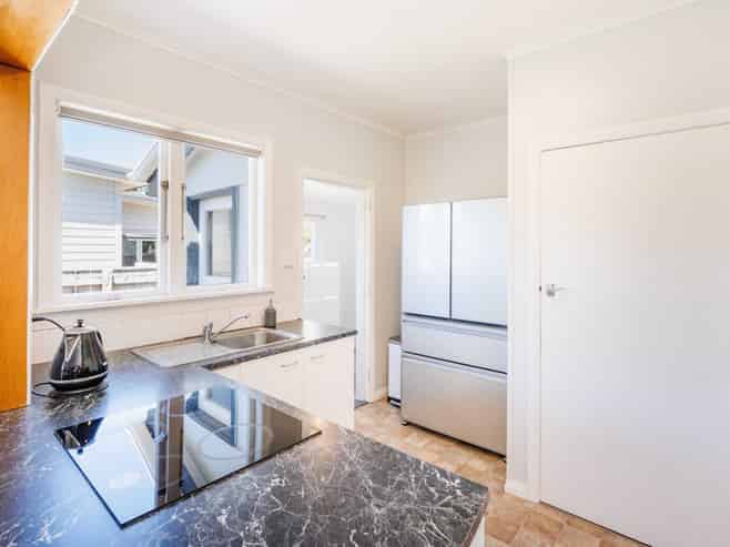 30 Aberdeen Avenue, Takaro