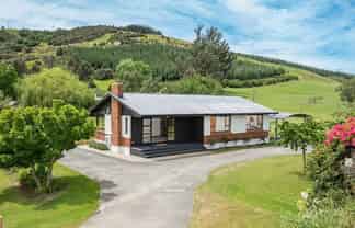 806 Outram-Mosgiel Road, Outram