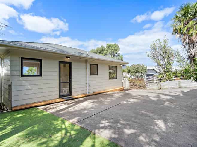 899A East Coast Road, Torbay