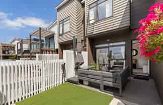 13 Tuatua Road, Hobsonville