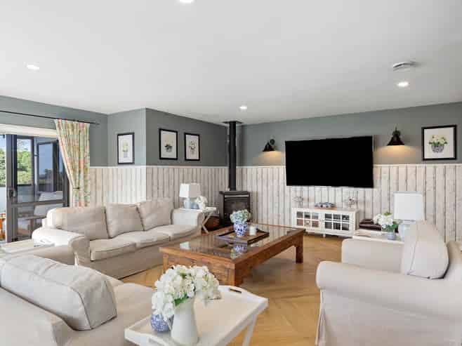 1169 Whangaparaoa Road, Gulf Harbour